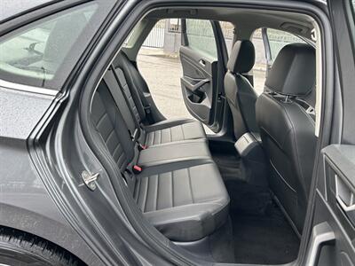 2024 Volkswagen Jetta SE   - Photo 17 - Canoga Park, CA 91303