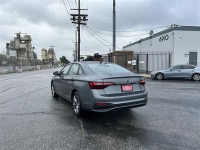 2024 Volkswagen Jetta SE   - Photo 3 - Canoga Park, CA 91303