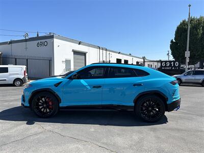 2021 Lamborghini Urus   - Photo 2 - Canoga Park, CA 91303