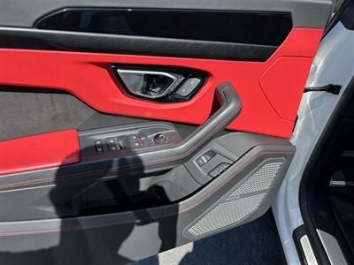 2021 Lamborghini Urus   - Photo 27 - Canoga Park, CA 91303