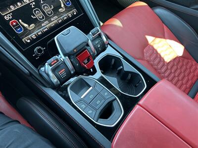 2021 Lamborghini Urus   - Photo 32 - Canoga Park, CA 91303