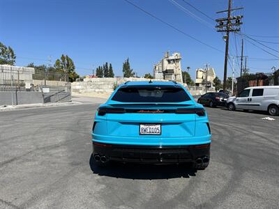 2021 Lamborghini Urus   - Photo 8 - Canoga Park, CA 91303