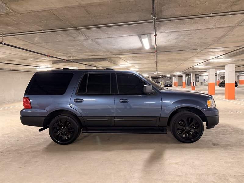 2003 Ford Expedition XLT - Photo 5 - Canoga Park, CA 91303