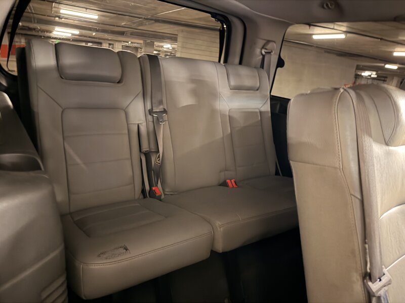 2003 Ford Expedition XLT - Photo 21 - Canoga Park, CA 91303