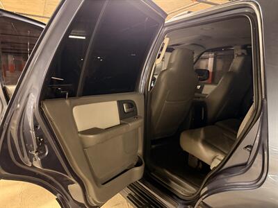 2003 Ford Expedition XLT - Photo 16 - Canoga Park, CA 91303