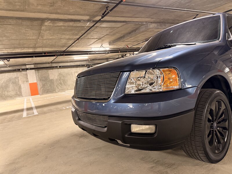 2003 Ford Expedition XLT - Photo 13 - Canoga Park, CA 91303