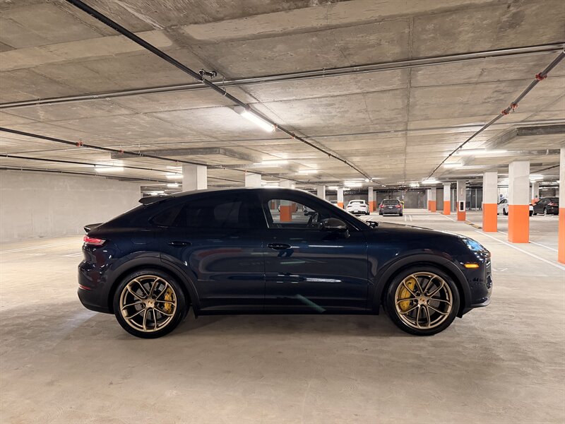 2024 Porsche Cayenne Turbo GT - Photo 5 - Canoga Park, CA 91303