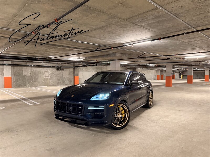 2024 Porsche Cayenne Turbo GT   - Photo 1 - Canoga Park, CA 91303