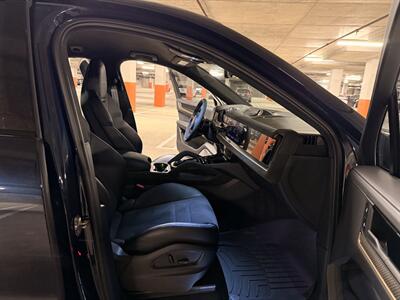 2024 Porsche Cayenne Turbo GT - Photo 26 - Canoga Park, CA 91303