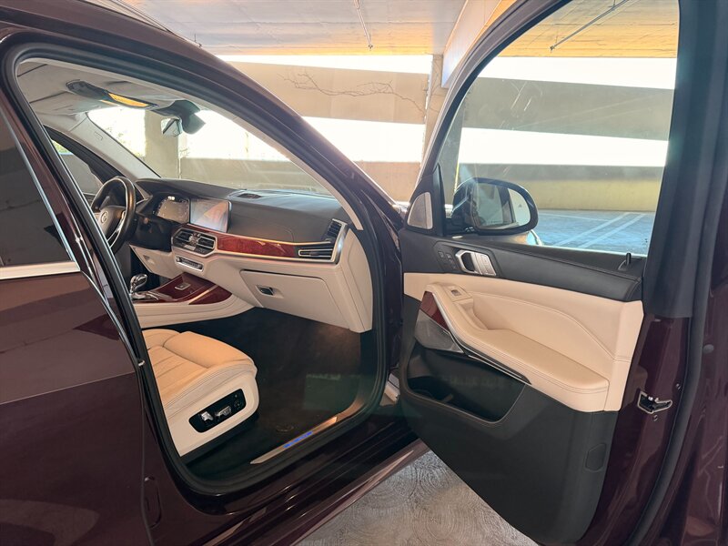 2021 BMW X7 ALPINA XB7 - Photo 22 - Canoga Park, CA 91303