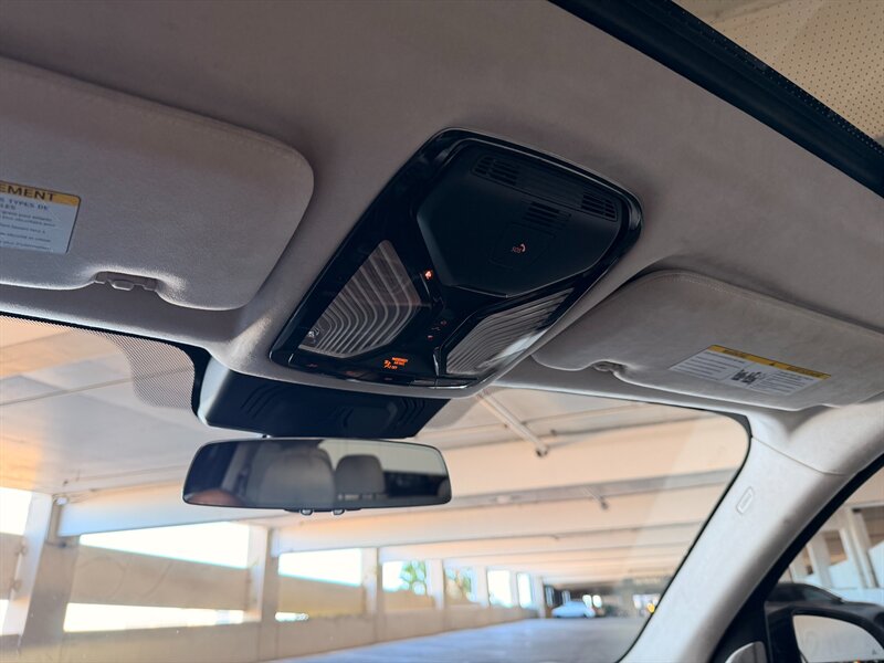 2021 BMW X7 ALPINA XB7 - Photo 40 - Canoga Park, CA 91303