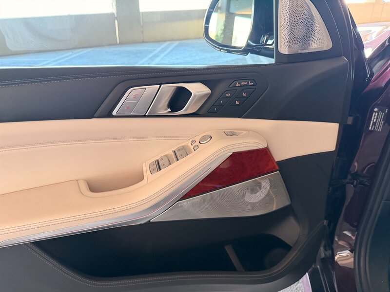 2021 BMW X7 ALPINA XB7 - Photo 30 - Canoga Park, CA 91303