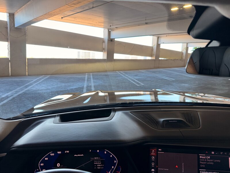 2021 BMW X7 ALPINA XB7 - Photo 45 - Canoga Park, CA 91303