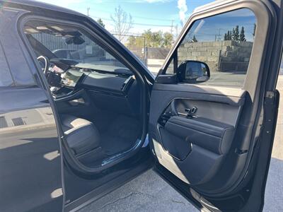 2025 Land Rover Range Rover Sport P360 SE   - Photo 19 - Canoga Park, CA 91303