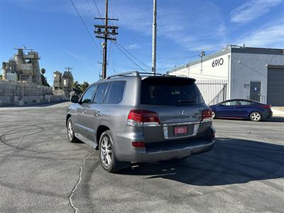 2013 Lexus LX 570   - Photo 3 - Canoga Park, CA 91303