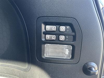 2013 Lexus LX 570   - Photo 12 - Canoga Park, CA 91303