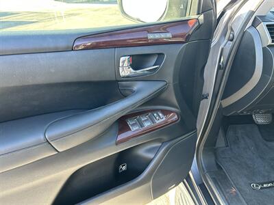2013 Lexus LX 570   - Photo 29 - Canoga Park, CA 91303