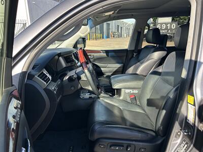 2013 Lexus LX 570   - Photo 17 - Canoga Park, CA 91303