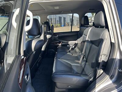2013 Lexus LX 570   - Photo 19 - Canoga Park, CA 91303