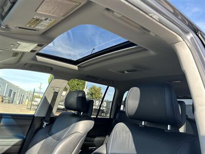 2013 Lexus LX 570   - Photo 36 - Canoga Park, CA 91303