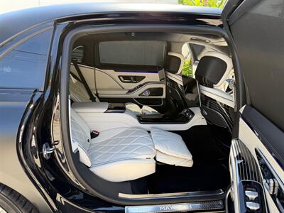 2024 Mercedes-Benz Mercedes-Maybach S 580 4M   - Photo 19 - Canoga Park, CA 91303