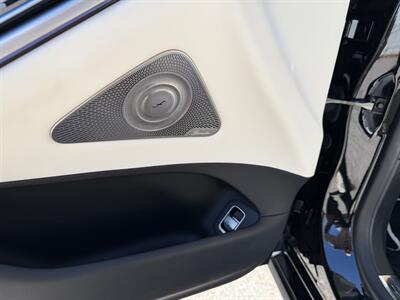 2024 Mercedes-Benz Mercedes-Maybach S 580 4M   - Photo 36 - Canoga Park, CA 91303