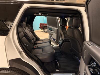 2021 Land Rover Range Rover P525 HSE Westminster Edit   - Photo 21 - Canoga Park, CA 91303