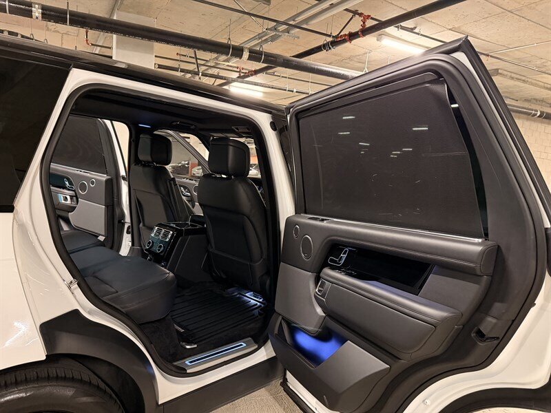 2021 Land Rover Range Rover P525 HSE Westminster Edit - Photo 20 - Canoga Park, CA 91303