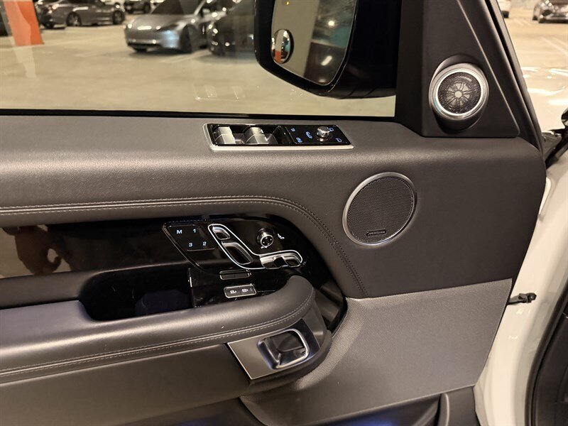 2021 Land Rover Range Rover P525 HSE Westminster Edit - Photo 28 - Canoga Park, CA 91303