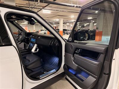 2021 Land Rover Range Rover P525 HSE Westminster Edit   - Photo 22 - Canoga Park, CA 91303