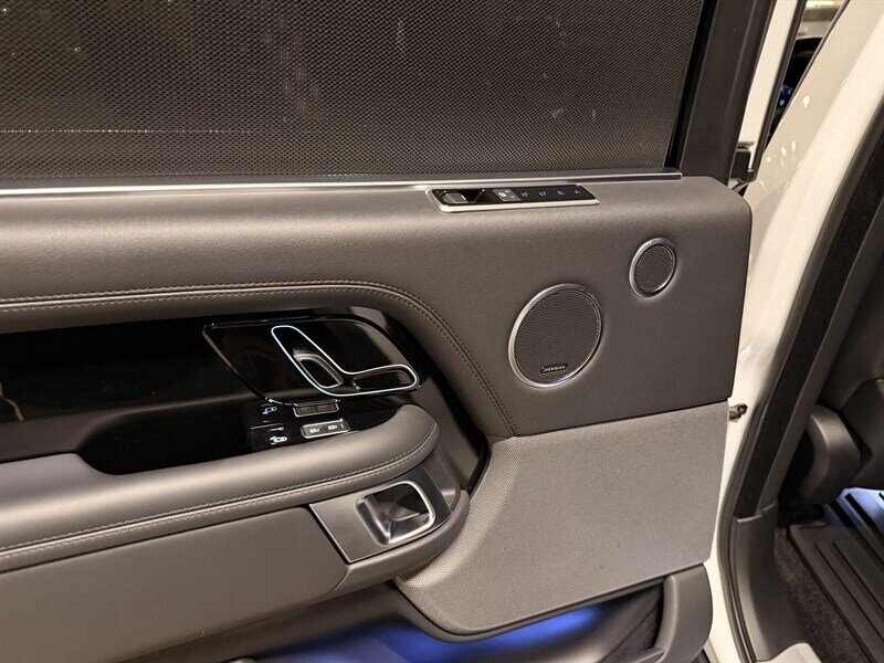 2021 Land Rover Range Rover P525 HSE Westminster Edit - Photo 24 - Canoga Park, CA 91303
