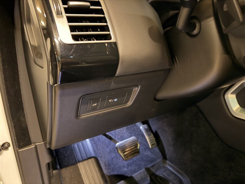 2021 Land Rover Range Rover P525 HSE Westminster Edit - Photo 29 - Canoga Park, CA 91303