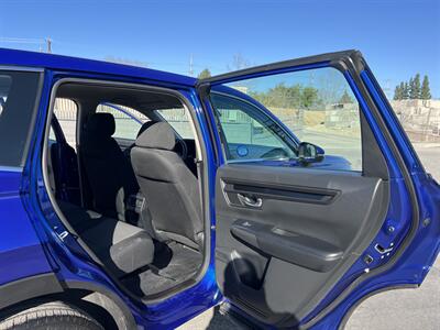 2023 Honda CR-V LX   - Photo 17 - Canoga Park, CA 91303
