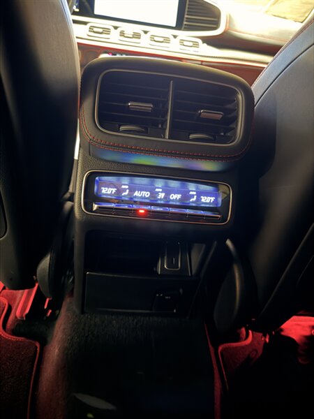 2022 Mercedes-Benz GLE AMG GLE 53 - Photo 25 - Canoga Park, CA 91303