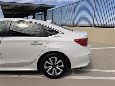 2024 Honda Civic LX   - Photo 11 - Canoga Park, CA 91303