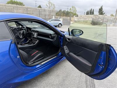 2024 Subaru BRZ Limited   - Photo 15 - Canoga Park, CA 91303