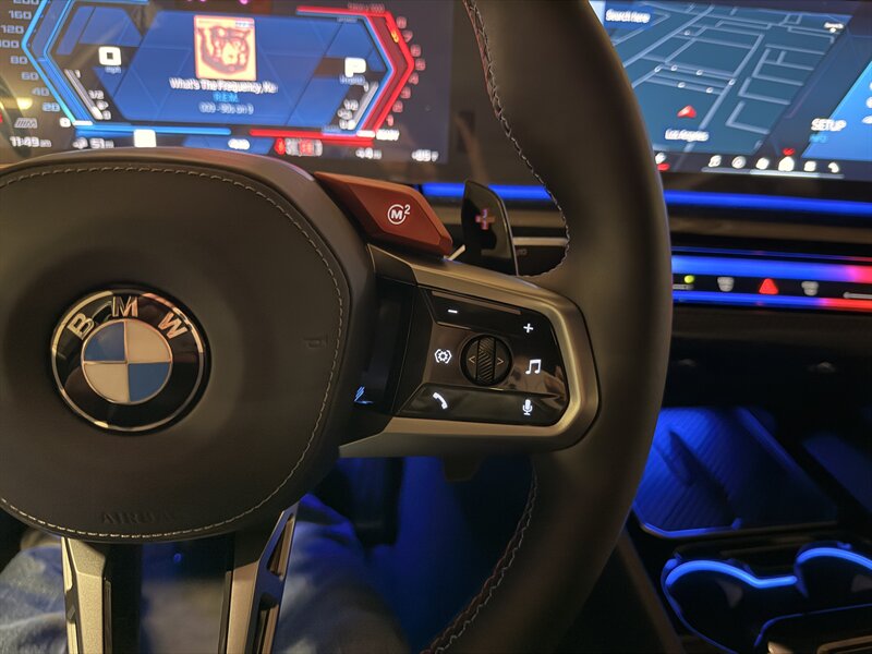 2026 BMW M5 - Photo 31 - Canoga Park, CA 91303