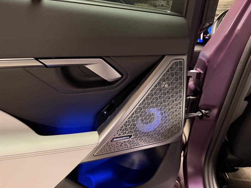 2026 BMW M5 - Photo 16 - Canoga Park, CA 91303
