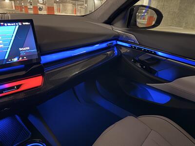 2026 BMW M5 - Photo 27 - Canoga Park, CA 91303