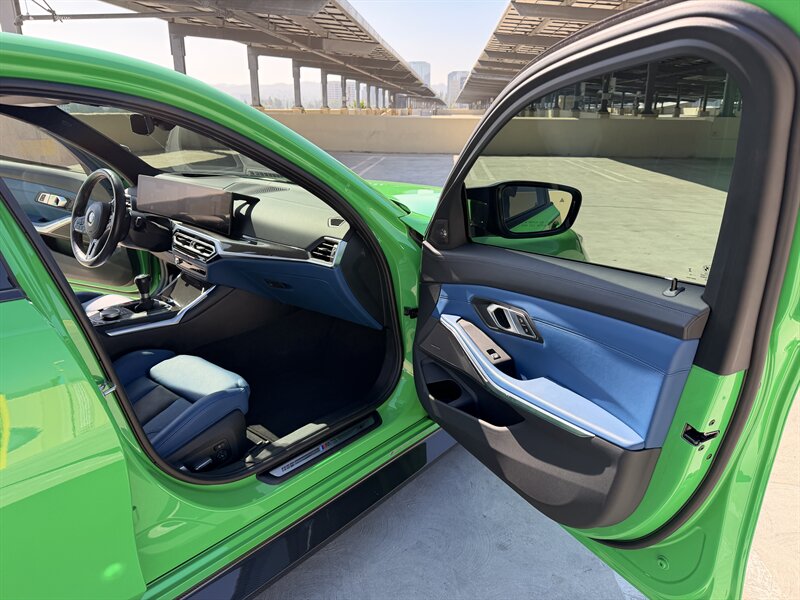 2023 BMW M3 - Photo 36 - Canoga Park, CA 91303