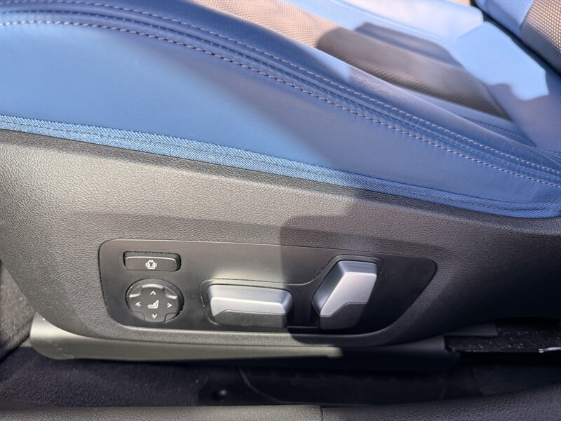 2023 BMW M3 - Photo 45 - Canoga Park, CA 91303