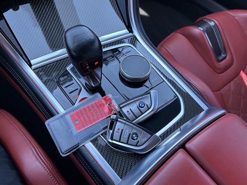 2022 BMW M8 Competition - Photo 31 - Canoga Park, CA 91303
