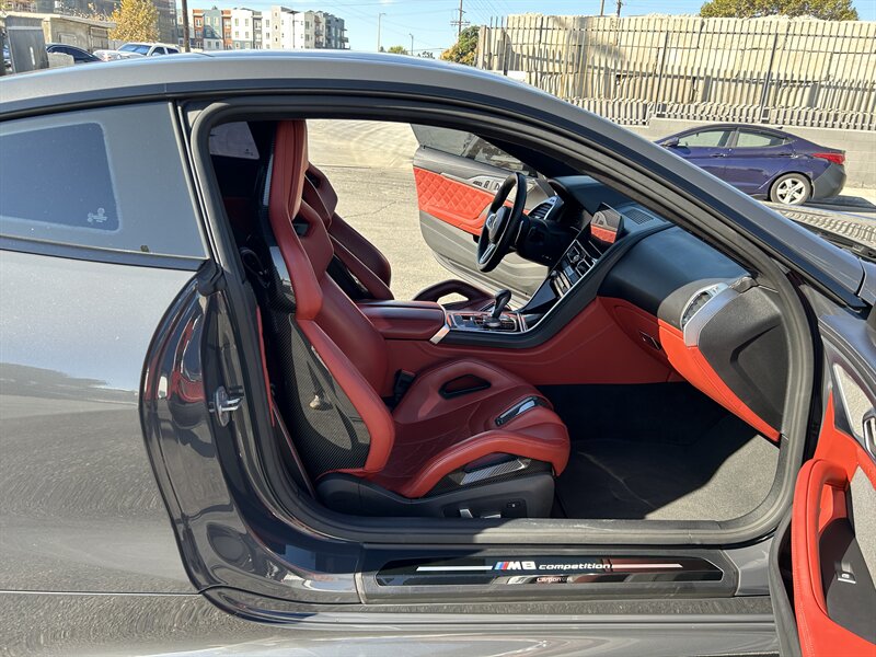 2022 BMW M8 Competition - Photo 16 - Canoga Park, CA 91303