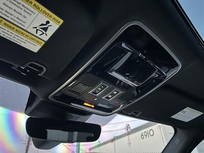 2017 Land Rover Range Rover Supercharged LWB   - Photo 32 - Canoga Park, CA 91303