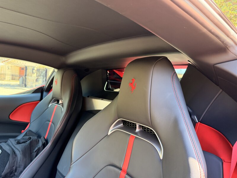 2022 Ferrari SF90 Stradale - Photo 24 - Canoga Park, CA 91303