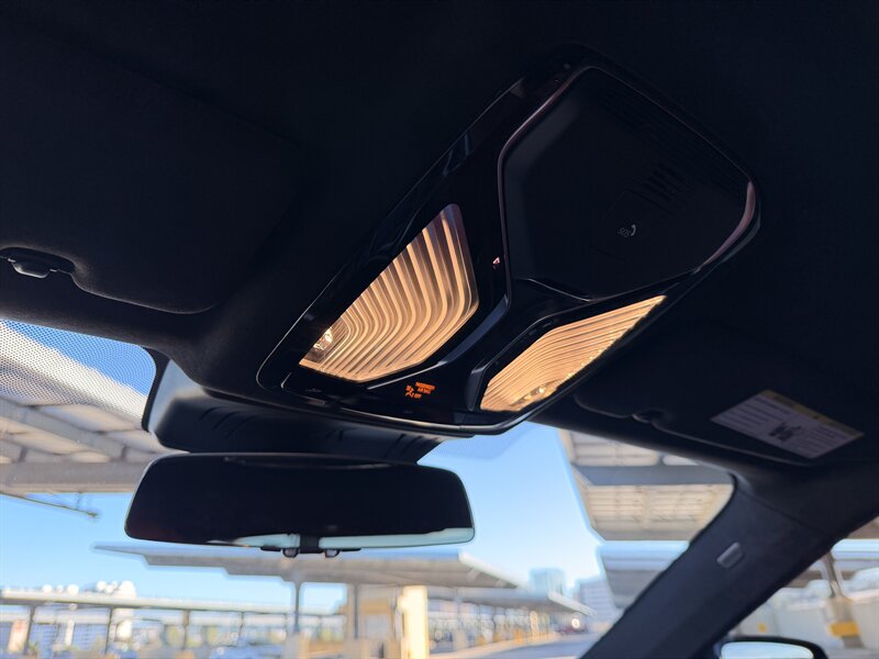 2022 BMW M8 Competition - Photo 46 - Canoga Park, CA 91303