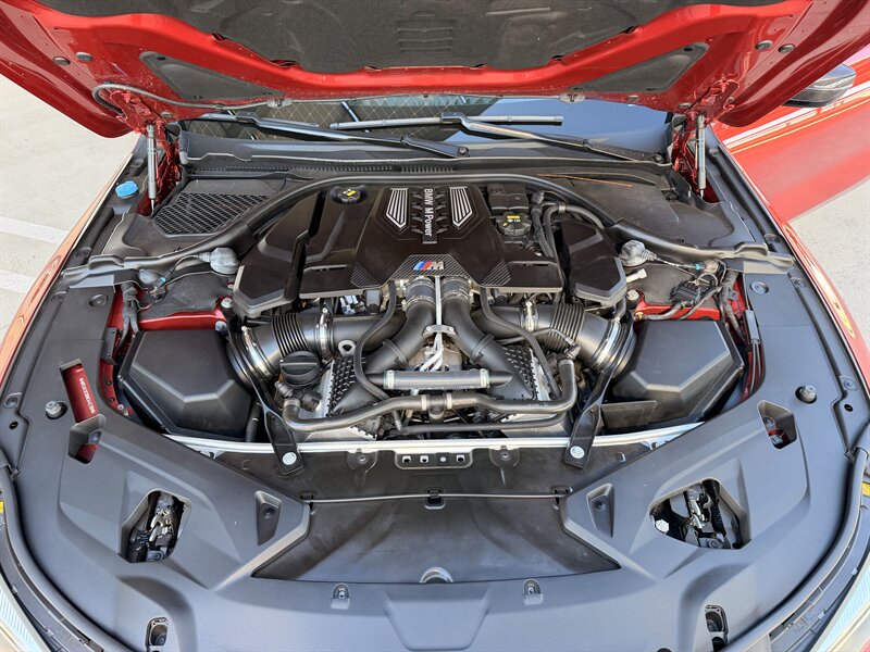 2022 BMW M8 Competition - Photo 26 - Canoga Park, CA 91303