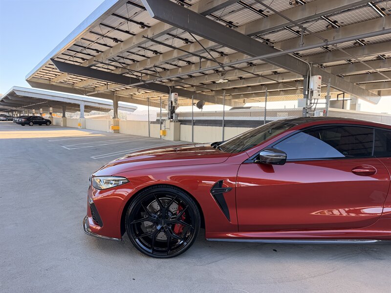 2022 BMW M8 Competition - Photo 2 - Canoga Park, CA 91303