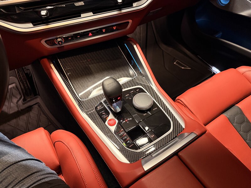 2025 BMW X5 M Competition - Photo 34 - Canoga Park, CA 91303