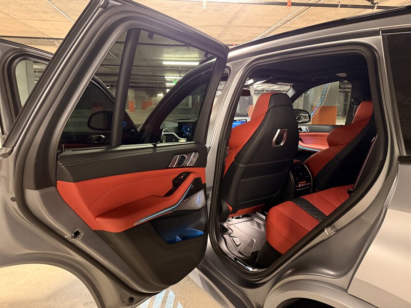 2025 BMW X5 M Competition - Photo 17 - Canoga Park, CA 91303